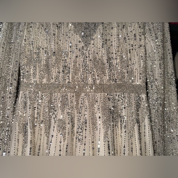 MAC DUGGAL High Neck Long Sleeve A Line Mini Dress - Size 8 - Picture 8 of 17